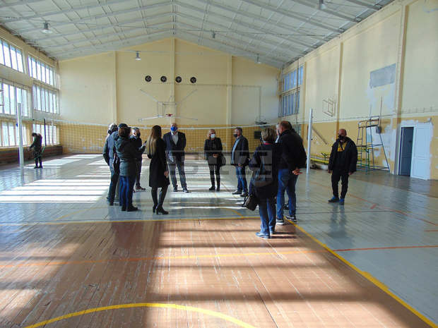 Спортна зала в Шумен ще бъде ремонтирана със средства на Министерството на младежта и спорта