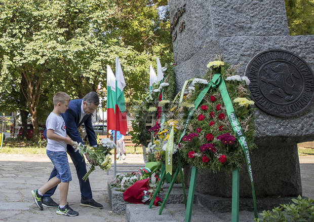 Стара Загора се поклони пред паметта на Апостола