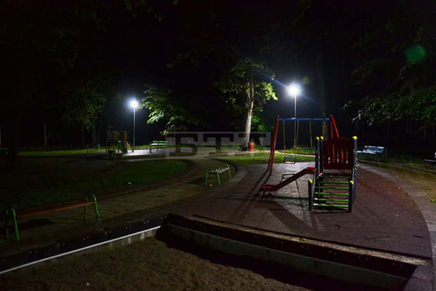Монтират нови LED лампи в Градския парк и в квартал "Орел" в Разград Монтират нови LED лампи в Градския парк и в квартал "Орел" в Разград
