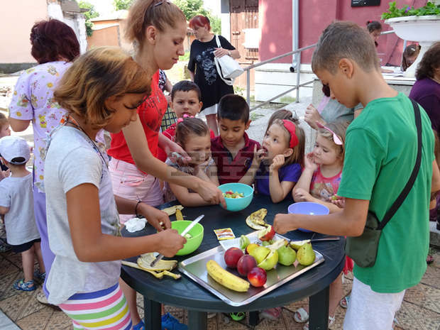 В град Левски започна инициатива за децата, наречена "Здравословно и безопасно лято" В град Левски започна инициатива за децата, наречена "Здравословно и безопасно лято"