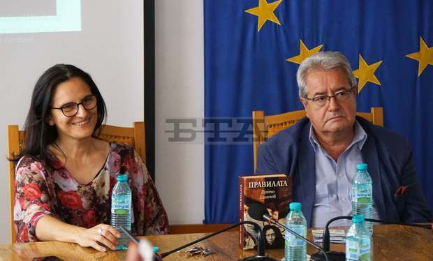 Възпоменателна среща по повод 10 години от кончината на Дончо Цончев се състоя в родния му град Левски