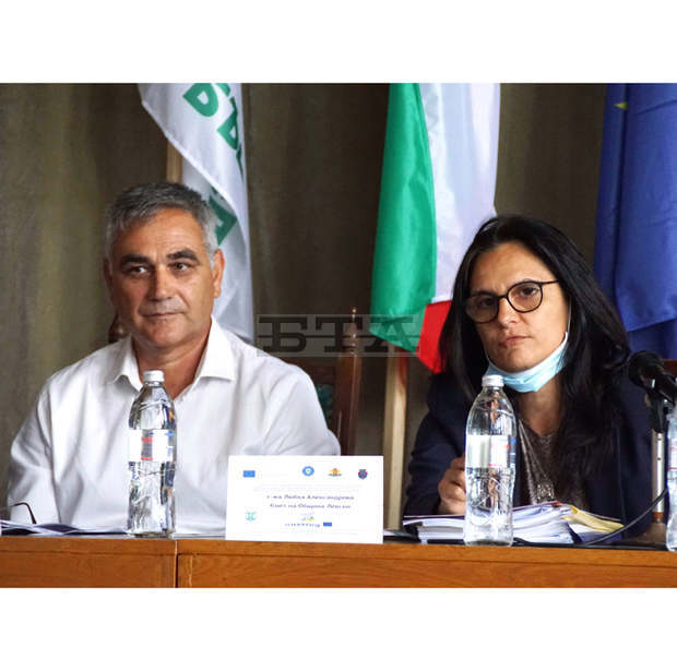 Българската община Левски и румънската Турну Мъгуреле изпълниха успешно първи съвместен трансграничен проект