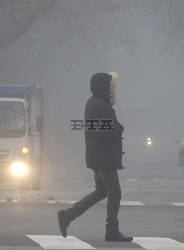 Четири превишения на алармения праг за серен диоксид са констатирани тази сутрин в Перник