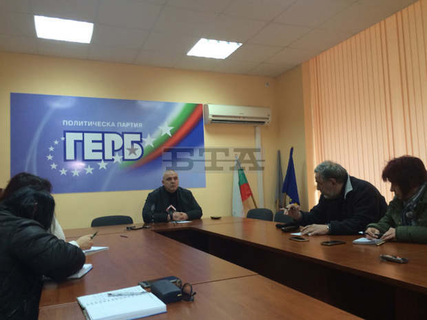 Депутатът от ГЕРБ Маноил Манев настоява за по-строги наказания за тежки престъпления, извършени от непълнолетни