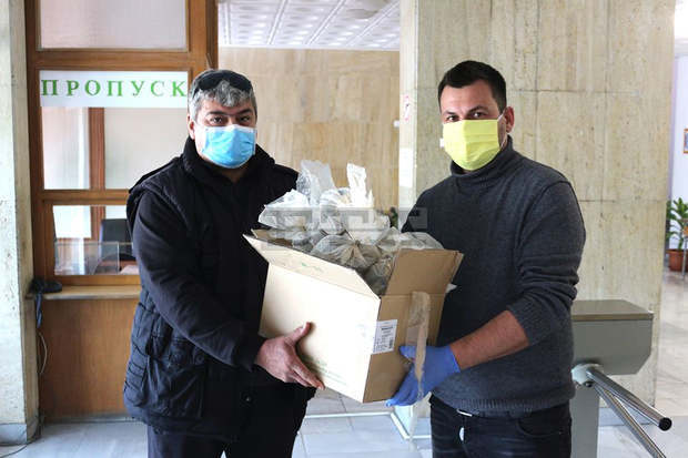 За нуждите на болницата Попово са осигурени респираторни маски от склада на Гражданска защита За нуждите на болницата Попово са осигурени респираторни маски от склада на Гражданска защита