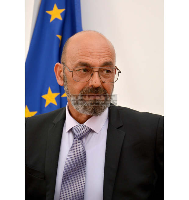 Областният управител на Варна Марио Смърков оспорва решения на общинския съвет по казуса с акции от Пловдивския панаир