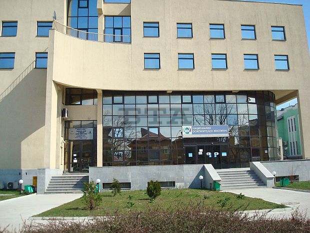 Офисът на НАП в Търговище призовава клиентите за посещение при неотложност