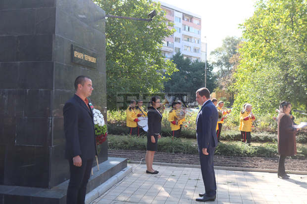 Независимостта е новото ни завещание, смята кметът на Перник