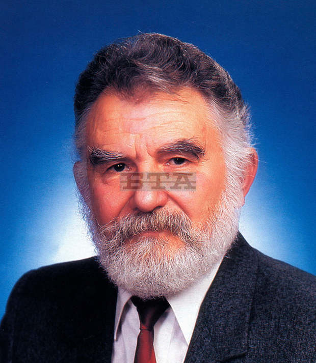 Паметна плоча на Никола Богданов ще пази жив спомена за скулптора и почетен гражданин на Добрич