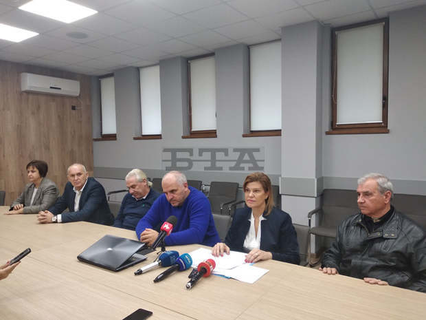 Областният управител на Перник ще сигнализира прокуратурата за неправомерни отклонения на вода от язовир "Студена"