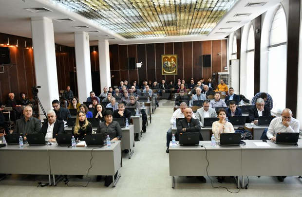Общинският съвет в Сливен преустановява дейността си до 13 април Общинският съвет в Сливен преустановява дейността си до 13 април