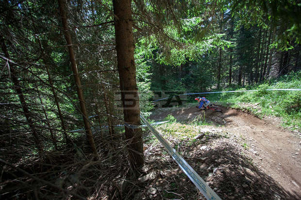 Пампорово прие пети кръг от "iXS Downhill Cup"