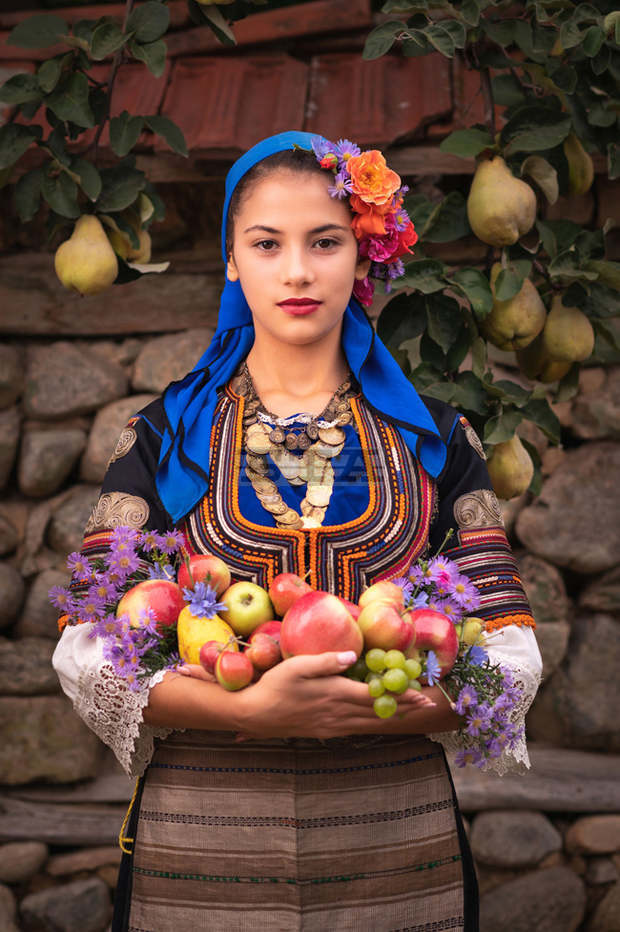 С художествен фотографски проект Кюстендил отбелязва Празника на плодородието