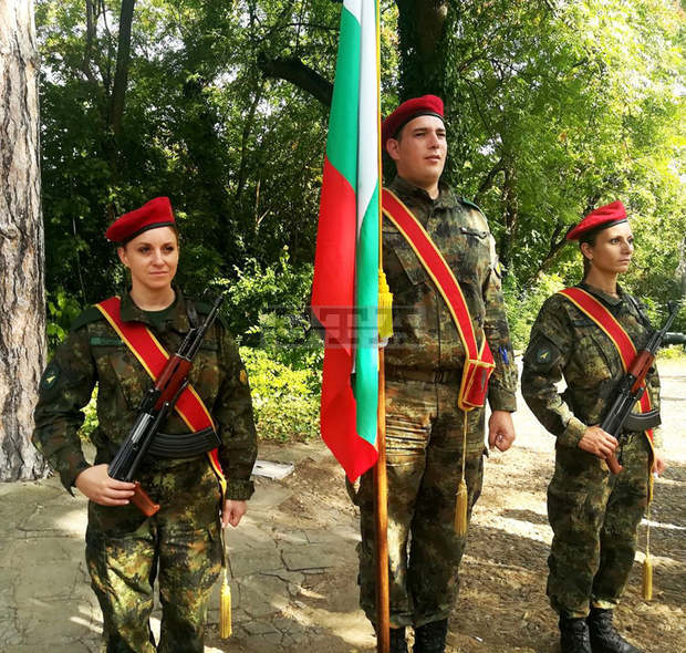 Плевен почете с военни почести паметта на загиналите в Третия щурм за освобождението на града през 1877 г.