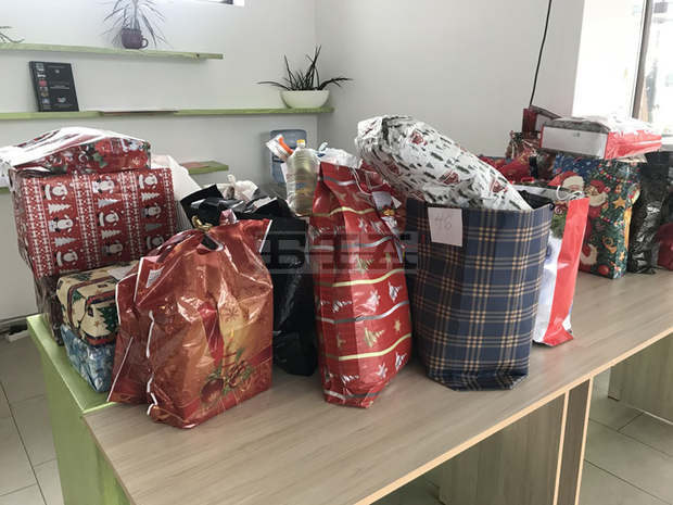 Благотворителни инициативи осигуриха подаръци за възрастни хора и деца в родопското село Чепинци