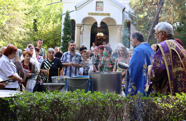 Два храма в Поповско носят името Рождество Богородично