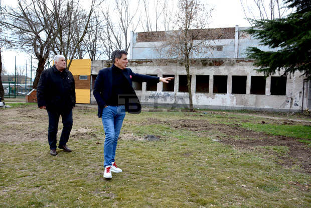 В Пазарджик продължава обновяването на зоните за спорт и отдих В Пазарджик продължава обновяването на зоните за спорт и отдих