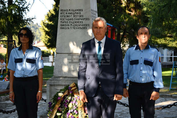 С ритуално шествие и панихида в Разлог отдадоха почит на загиналите по време на Илинденско - Преображенското въстание