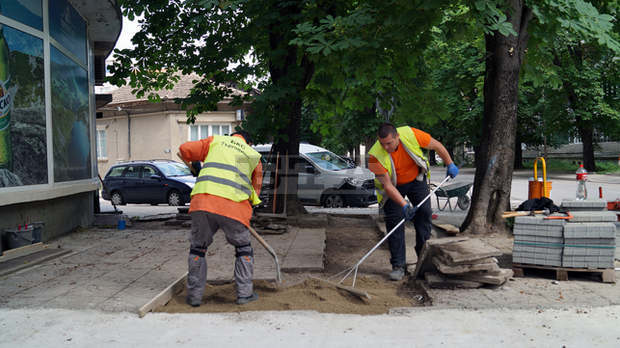 В община Търговище ще бъдат обновени 8,5 дка тротоари В община Търговище ще бъдат обновени 8,5 дка тротоари