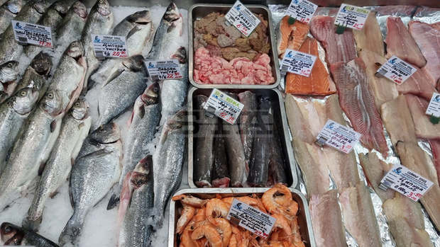 По-слабо търсене и по-високи цени на рибата има за Никулден в Ловеч