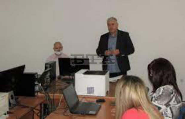 Кандидат-депутати от 27 партийни листи се включват в предизборната надпревара за четири мандата в област Смолян