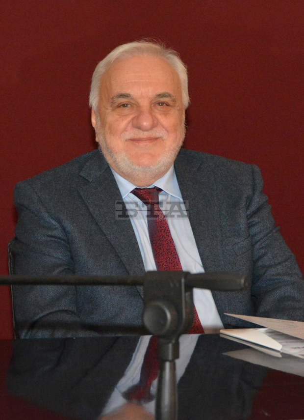 Изкуството на операта винаги ще живее, но с нови дрехи на мислене, заяви акад. Пламен Карталов