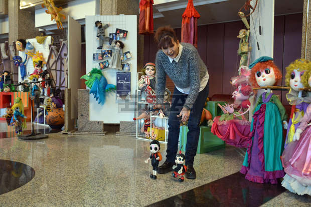Стотина театрални кукли оживяват в изложба в Русе