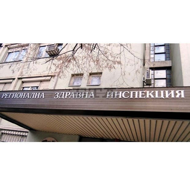 РЗИ в Ловеч продължава проучването на контактните лица на потвърдените случаи на COVID-19 в Лесидрен РЗИ в Ловеч продължава проучването на контактните лица на потвърдените случаи на COVID-19 в Лесидрен