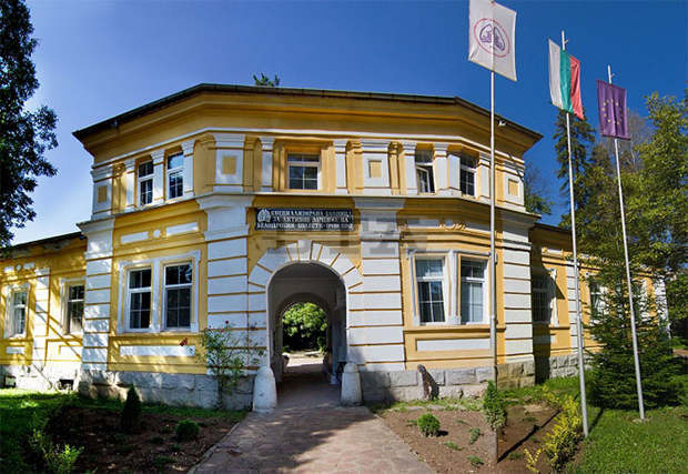 Троян ще осигурява 54 процента от леглата за лечение на COVID-19 в Ловешка област