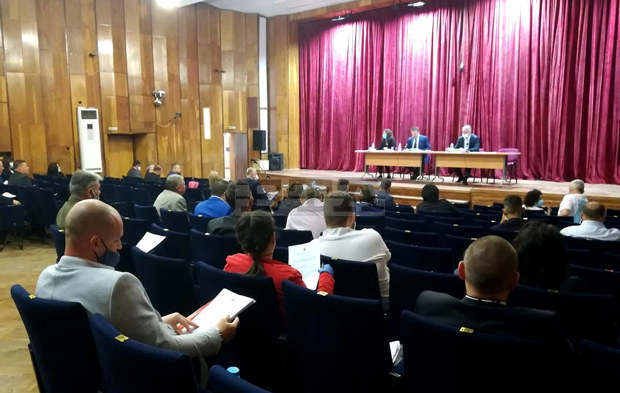 Маестро Пламен Джуров е удостоен със званието "Почетен гражданин на Плевен" Маестро Пламен Джуров е удостоен със званието "Почетен гражданин на Плевен"