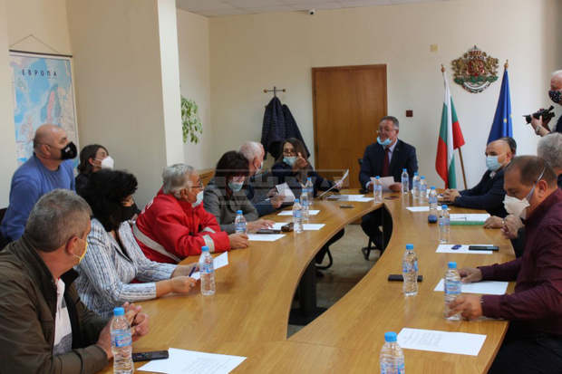 Капацитетът на разградската болница за хоспитализиране на болни от коронавирус е пред изчерпване