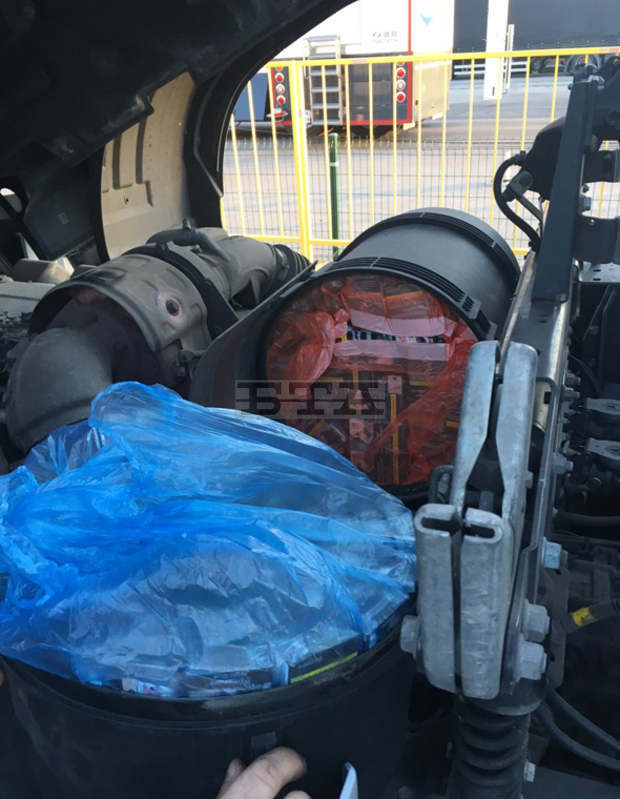 Близо 270 000 къса контрабандни цигари задържаха митничарите на "Капитан Андреево"