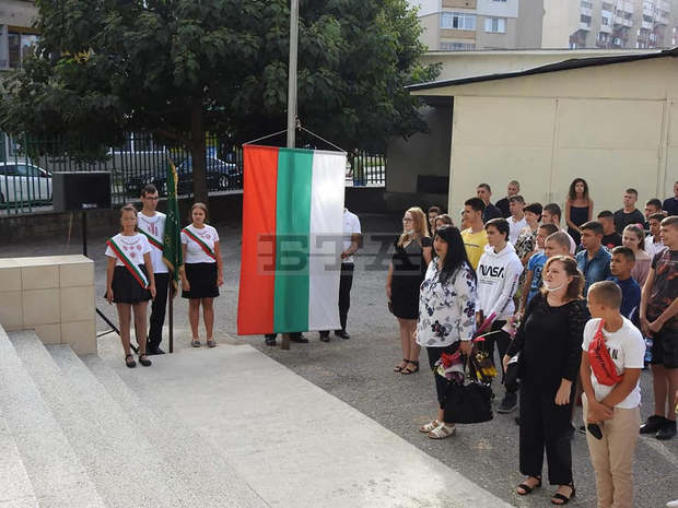 С повече ученици бе открита новата учебна година в Спортното училище в Търговище