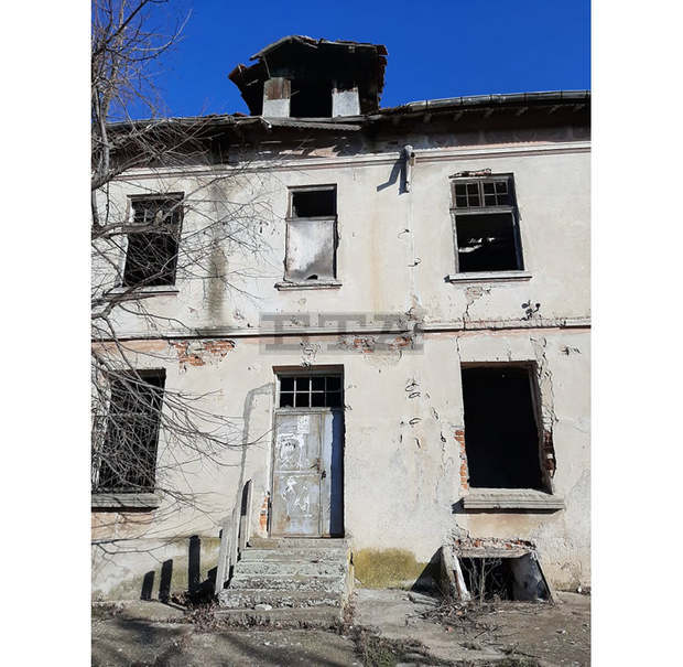Община Стралджа започна издирването на собствениците на изоставени и опасни сгради