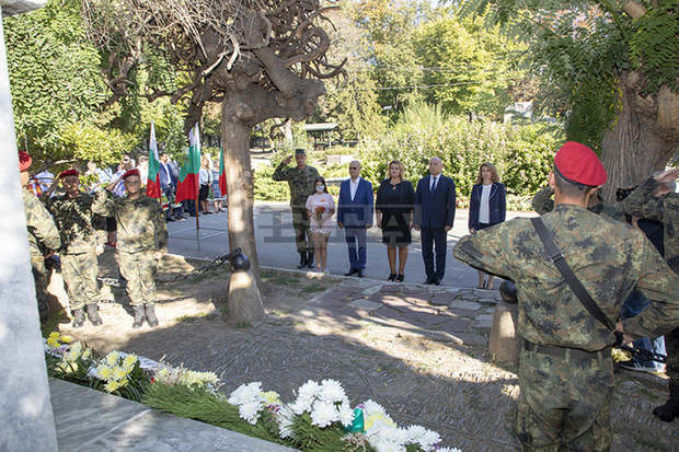 Старозагорци се поклониха пред дейците на Съединението
