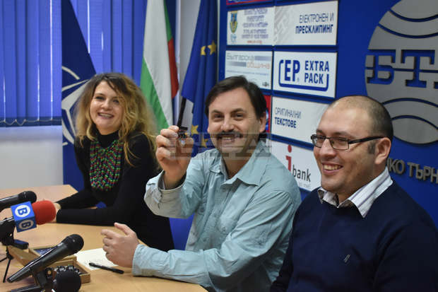 Педагозите от платформата "Тинузавър" ще обучават деца и учители от Европа и Африка