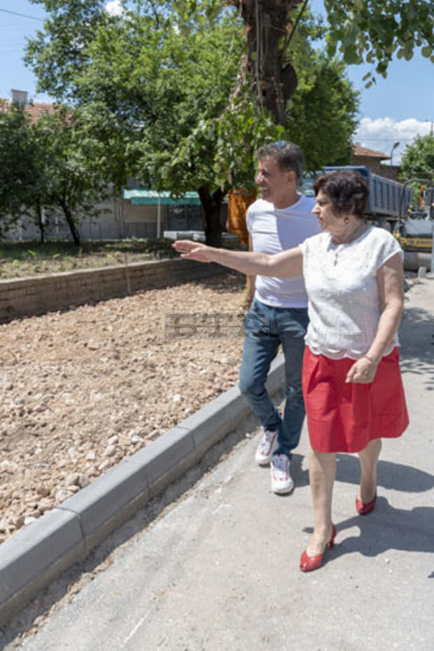 Община Пазарджик продължава програмата за ремонт на тротоарите Община Пазарджик продължава програмата за ремонт на тротоарите