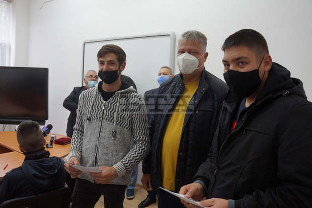 Община Тунджа връчи стипендии на ученици