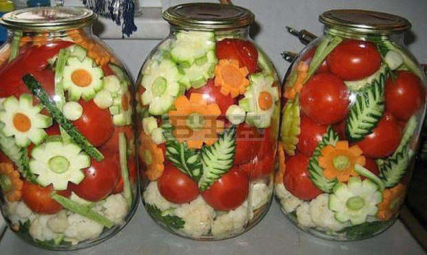 Конкурсът "Есен в буркани" "търси" най-вкусната, пъстра, лесна или пък трудоемка туршия сред домакини от страната