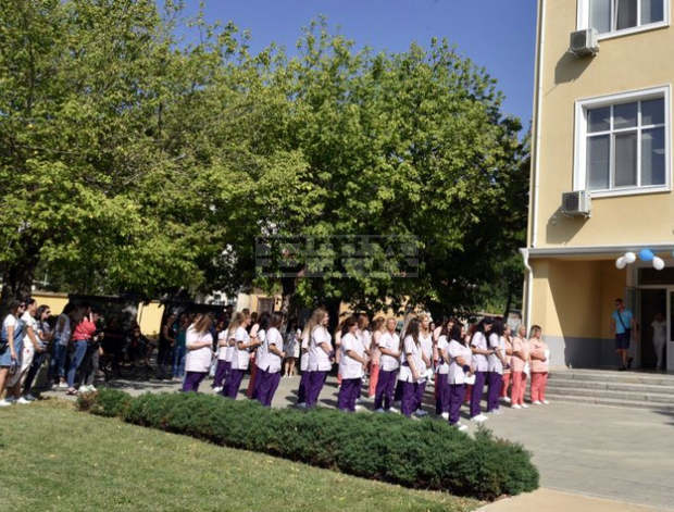 Над 450 ученици от Сливенско не са записани в осми клас