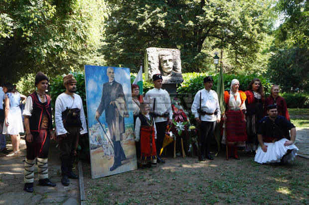 Пловдивчани отбелязаха 170-та годишнина от рождението на  Иван Вазов