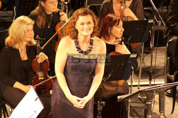 Световната оперна прима Веселина Кацарова се среща със съгражданите си в Стара Загора