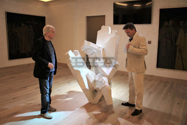 Проф. Валентин Старчев отбелязва 85-годишнината с изложба от избрани произведения