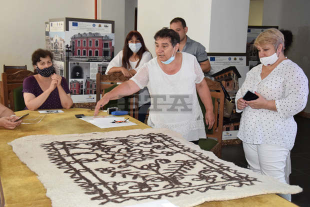 От руното до плъстения килим