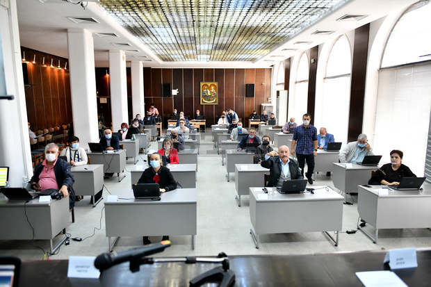 Общинският съвет в Сливен упълномощи представител, който да подкрепи решението "Български ВиК холдинг" да стане съдружник във ВиК -Сливен