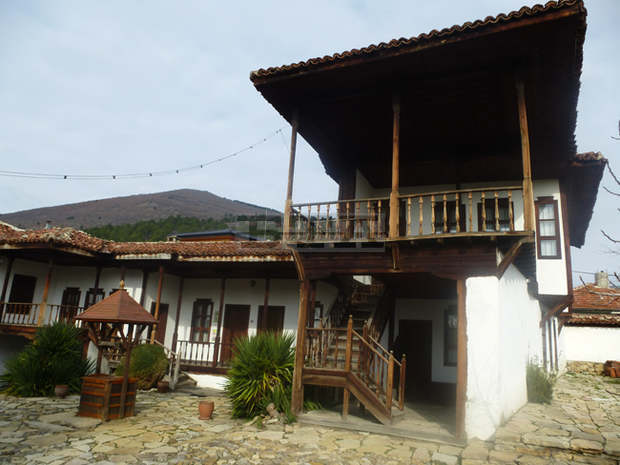 Виртуален урок с българчета в Америка организира сливенският музей в Деня на будителите