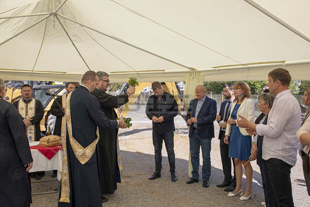 Със символична първа копка започна ремонтът на Руския пазар в Стара Загора