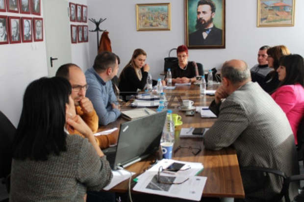 Проблемите с водоснабдяването в община Тетевен били обсъдени на среща с институциите