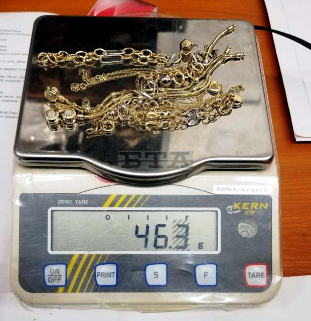 Контрабандни златни и сребърни накити са задържани на "Капитан Андреево"