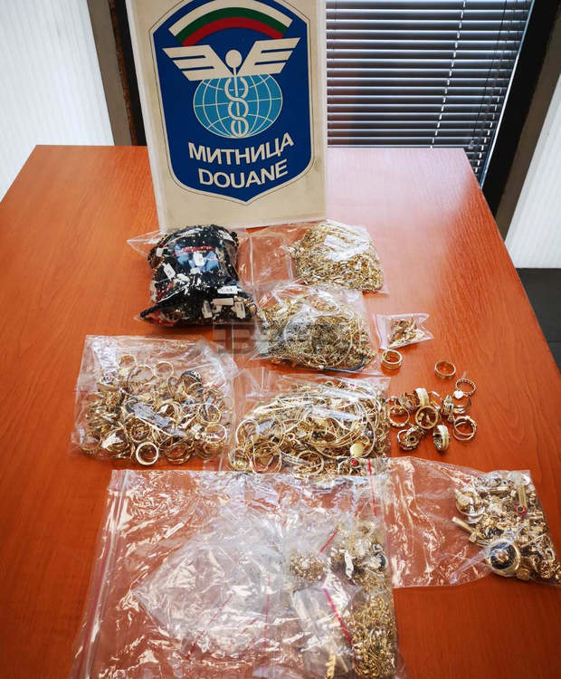 Контрабандни златни накити са задържани при три проверки на "Капитан Андреево"